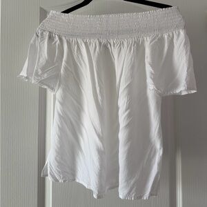 Vineyard Vines White Off the Shoulder Blouse